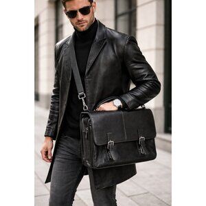 Coach Black Leather Messenger Briefcase Laptop Work Bag Crossbody Strap